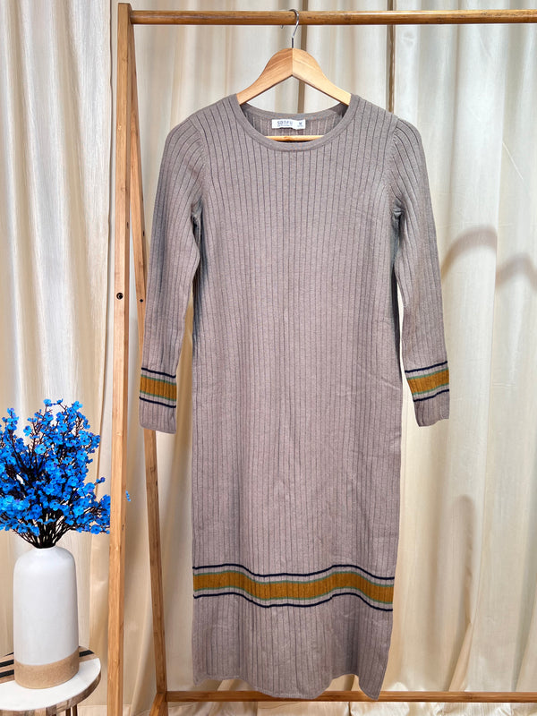Classic Gray Body-Fit Dress