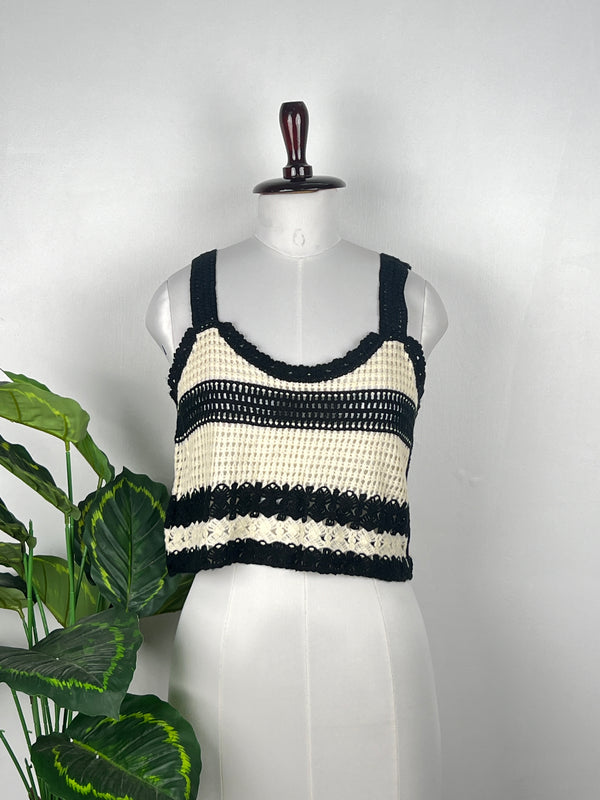 Sleveless Crop Top