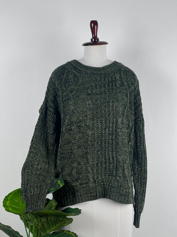 Simplicity Round-Neck Green Sweater